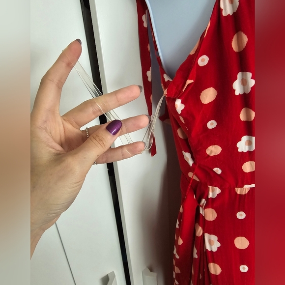 NWOT Rare Collectif Bright & Beautiful Jayleen Jumpsuit in Red Floral Dots - Picture 7 of 12